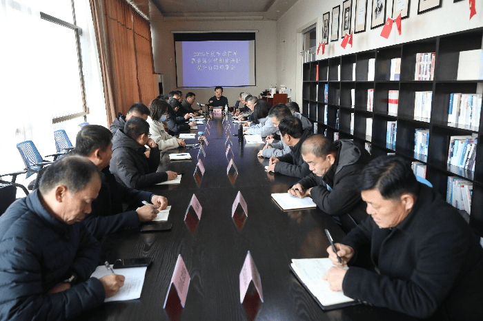 濱州市城管局召開2025年園林綠化精細(xì)化養(yǎng)護(hù)提升行動部署會:園林綠化
